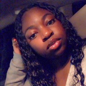 Meet your Posher, Jasmine